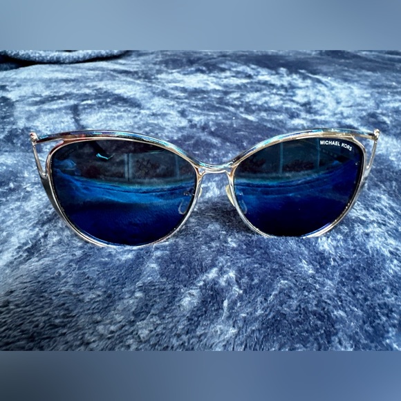 Michael Kors Ina sunglasses - Picture 9 of 16